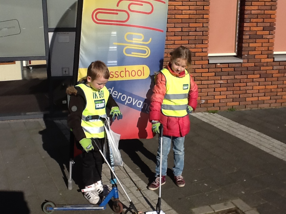 Leerlingen van De Paperclip houden van schoon!